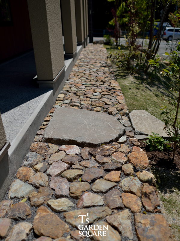 チャート石貼り