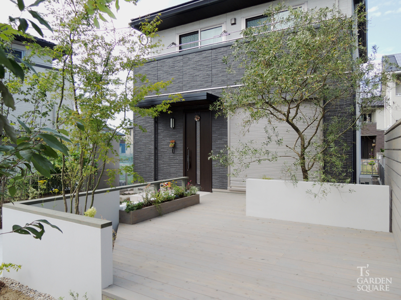 デッキ正面から