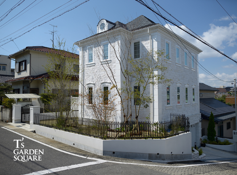 雑木のお城完成