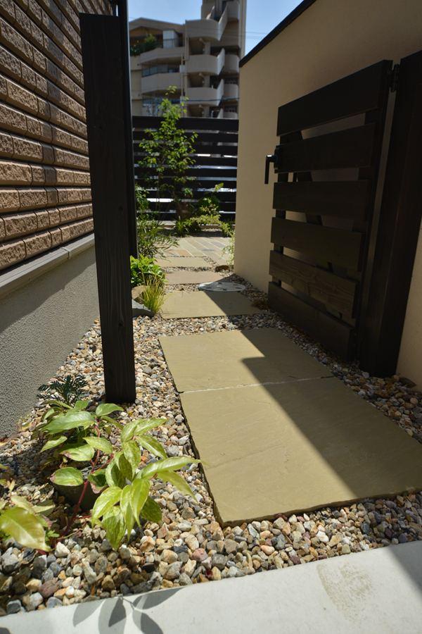 積水ハイム　勝手口