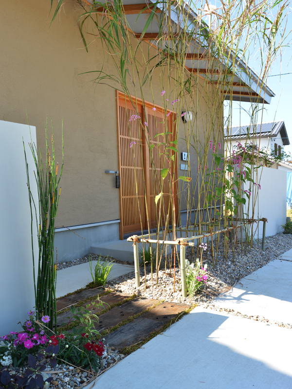 枕木　アプローチ