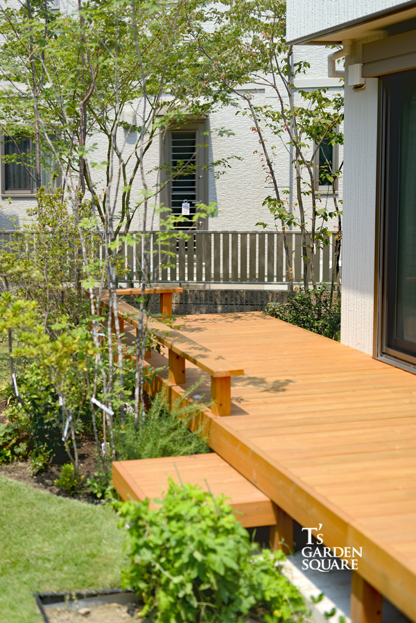 雑木ウッドデッキ