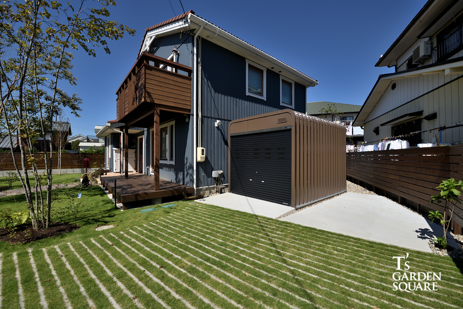 バイクガレージ　オシャレ