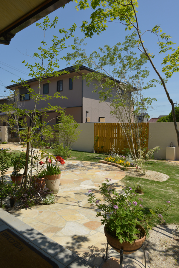 和みの　玄関周り