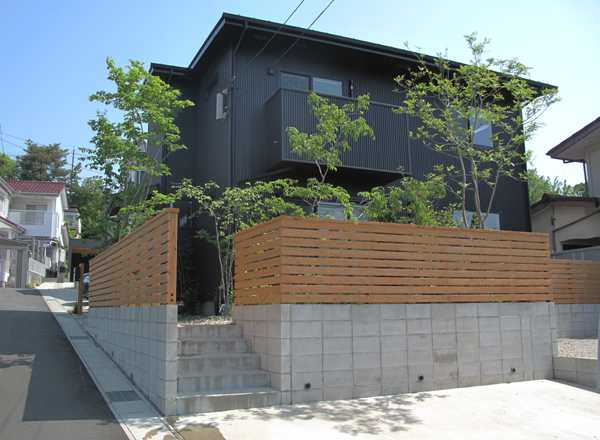 モダンスタイル　雑木