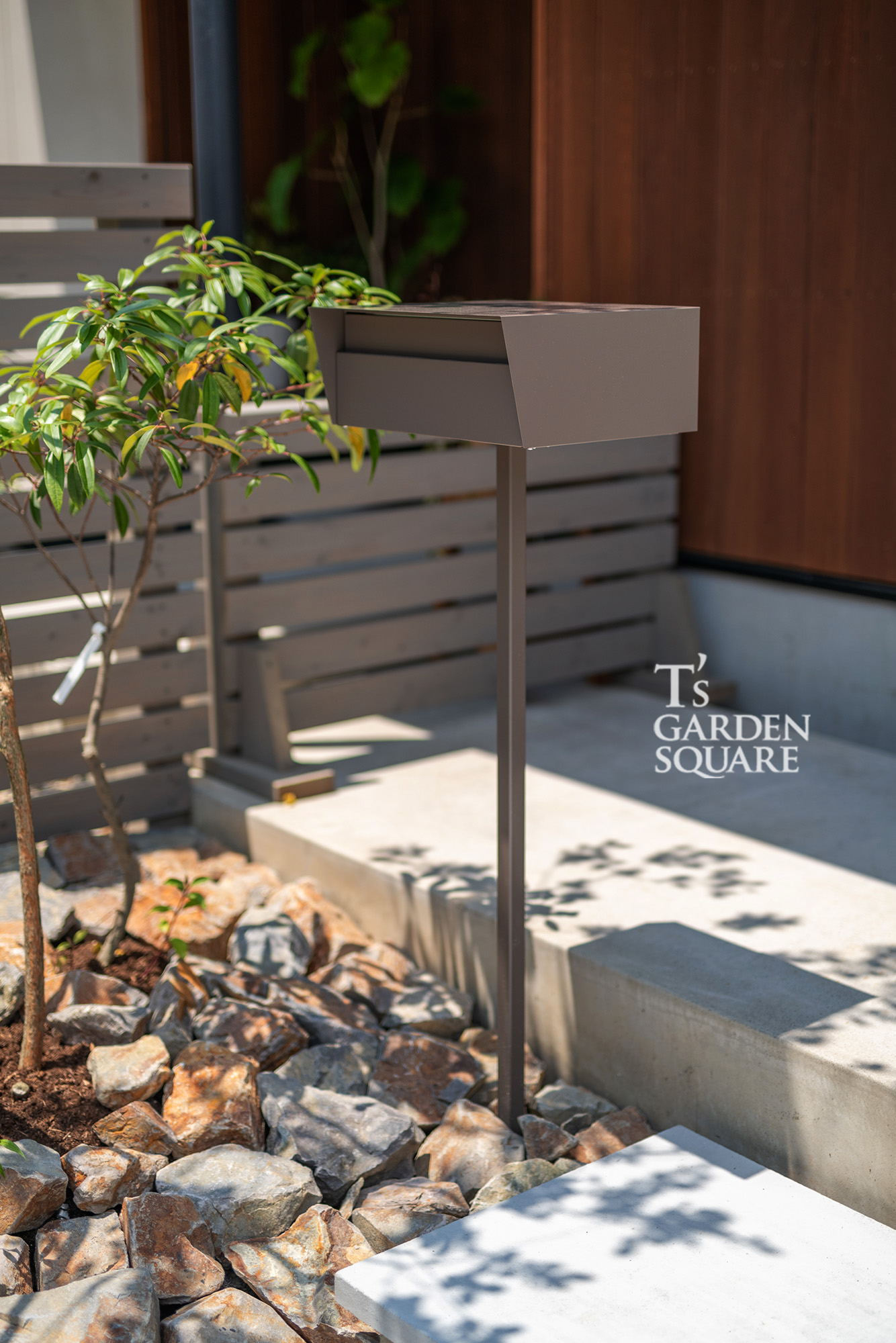 かっこいいポスト