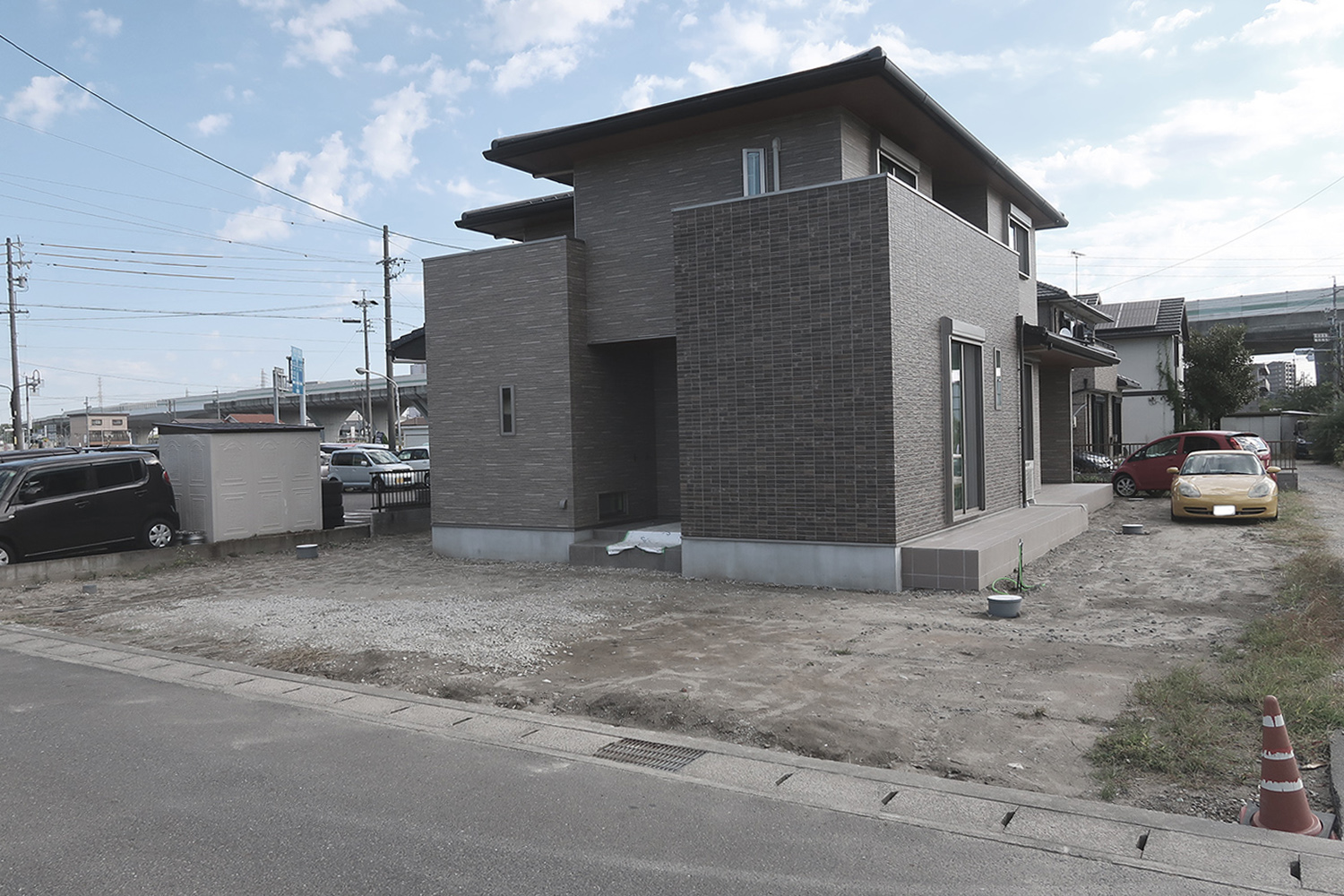 アッシュホーム